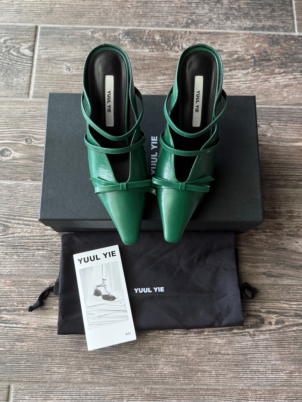 Yuul Yie Green Leather Kitten Heels with Bow
